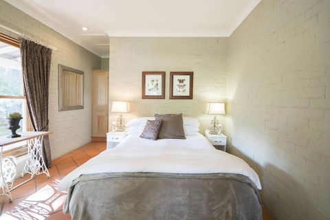 Thistle Hill Guesthouse - Walk To Many Wineries And Restaurants - New South Wales Tourism  28