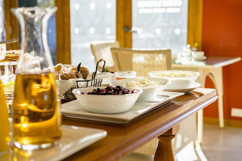 Thistle Hill Guesthouse - Walk To Many Wineries And Restaurants - New South Wales Tourism  14