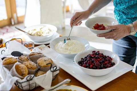 Thistle Hill Guesthouse - Walk To Many Wineries And Restaurants - New South Wales Tourism  9