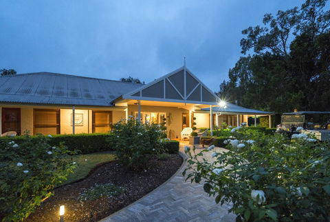 Thistle Hill Guesthouse - Walk To Many Wineries And Restaurants - New South Wales Tourism  0