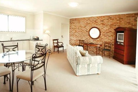 Potters Apartments - New South Wales Tourism  11