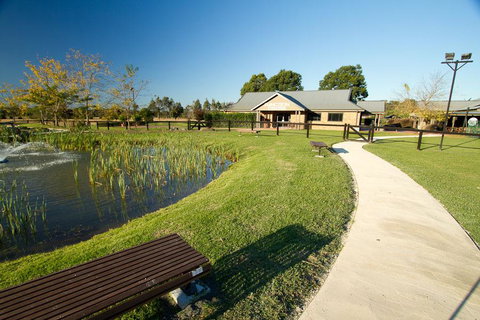 Potters Apartments - New South Wales Tourism  43