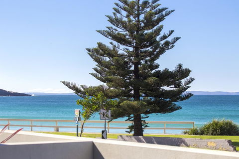 Beachfront 2 - New South Wales Tourism  19