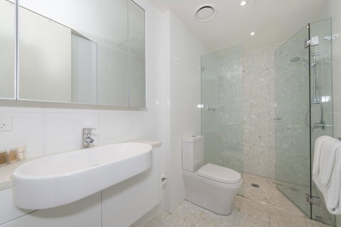 Lakefront 116 Kingston ACT - New South Wales Tourism  5