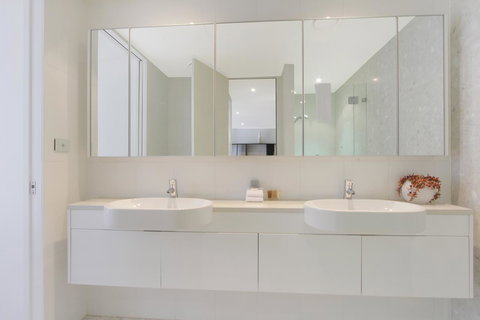 Lakefront 116 Kingston ACT - New South Wales Tourism  19