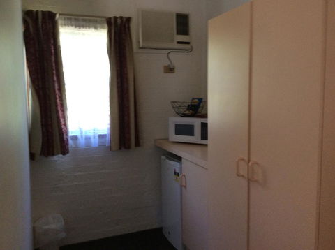 Bega Downs Motor Inn - New South Wales Tourism  1