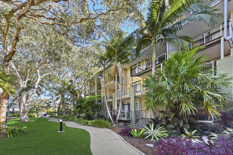 Club Wyndham Flynns Beach, Trademark Collection By Wyndham - New South Wales Tourism  1