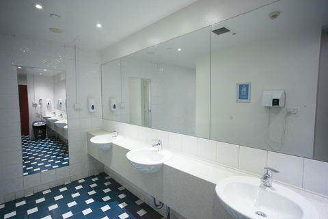YHA Sydney Central - New South Wales Tourism  11