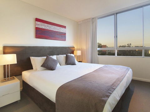 Oaks Nelson Bay Lure Suites - New South Wales Tourism  13