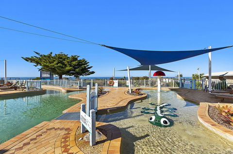 Blue Lagoon Beach Resort - New South Wales Tourism  7