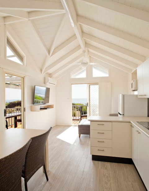 Blue Lagoon Beach Resort - New South Wales Tourism  28