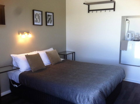 Altair Motel - New South Wales Tourism  17