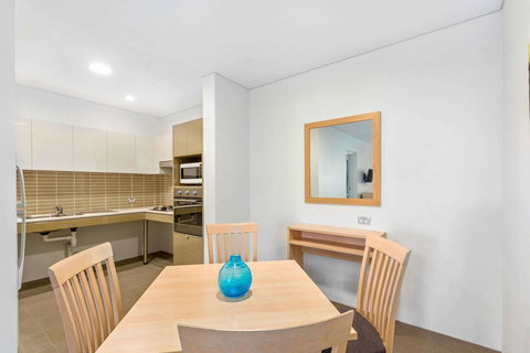 Quality Suites Pioneer Sands - New South Wales Tourism  14