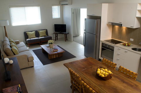 Byron Bay Hotel And Apartments - New South Wales Tourism  38