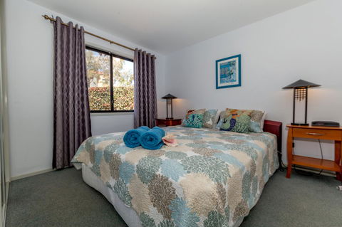 Condo 105 @ Horizons Golf Resort - Salamander Bay NSW - New South Wales Tourism  9