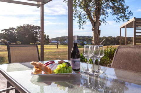 Condo 105 @ Horizons Golf Resort - Salamander Bay NSW - New South Wales Tourism  0