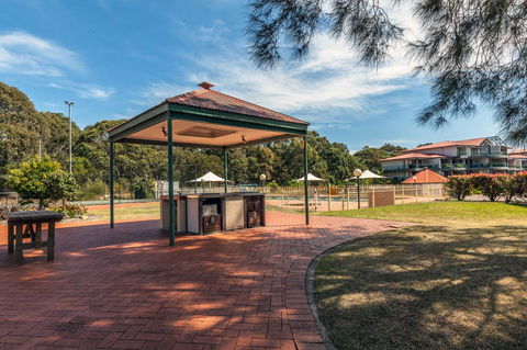 Condo 105 @ Horizons Golf Resort - Salamander Bay NSW - New South Wales Tourism  24
