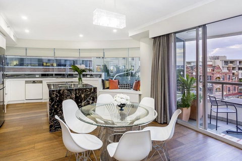 Darling Harbour ICC 3BR+PARKING+VIEWS è¾¾ä»¤æ¸¯å…¨æ™¯è±ªåŽä¸‰æˆ¿ - New South Wales Tourism  2