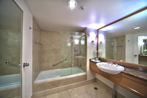 Stamford Plaza Sydney Airport Hotel & Conference Centre - New South Wales Tourism  8