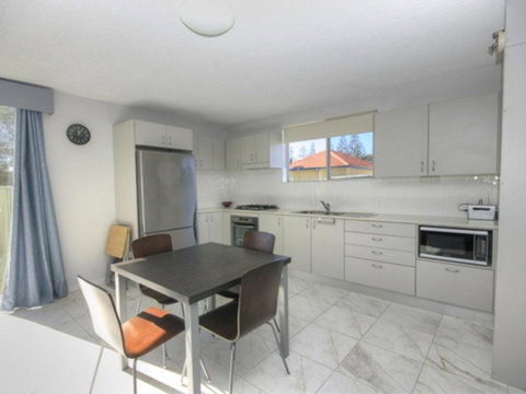 45 Wharf Street - Whole House - New South Wales Tourism  3