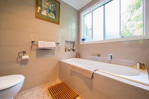 Armidale Cottage - House 2 - New South Wales Tourism  28