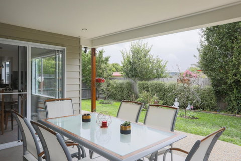 Armidale Cottage - House 2 - New South Wales Tourism  4