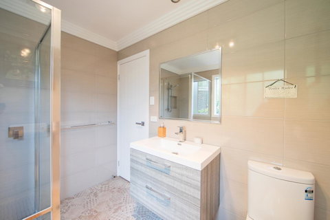 Armidale Cottage - House 2 - New South Wales Tourism  29