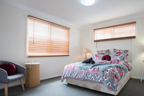 Armidale Cottage - House 2 - New South Wales Tourism  31