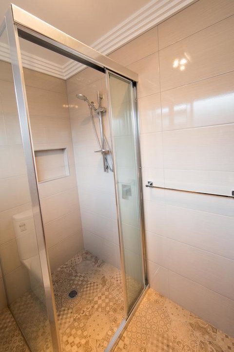 Armidale Cottage - House 2 - New South Wales Tourism  34