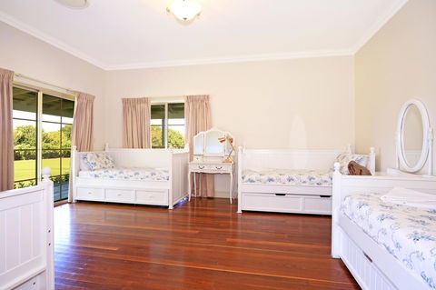 Terara Riverside Retreat - New South Wales Tourism  10