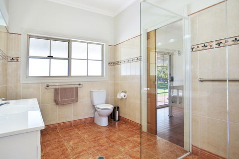 Terara Riverside Retreat - New South Wales Tourism  17