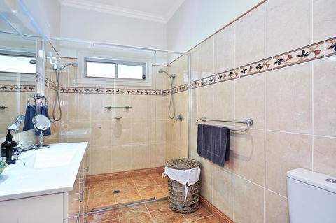 Terara Riverside Retreat - New South Wales Tourism  15