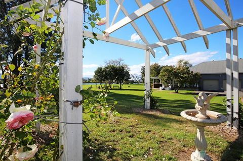Terara Riverside Retreat - New South Wales Tourism  33