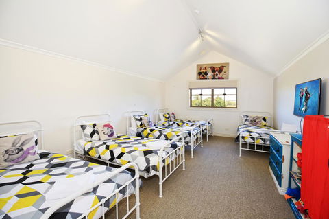 Terara Riverside Retreat - New South Wales Tourism  12