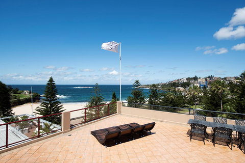Coogee Sands Hotel & Apartments - New South Wales Tourism  10