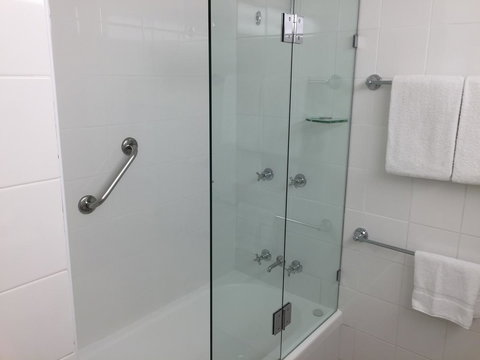 Coogee Sands Hotel & Apartments - New South Wales Tourism  15