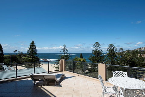 Coogee Sands Hotel & Apartments - New South Wales Tourism  11