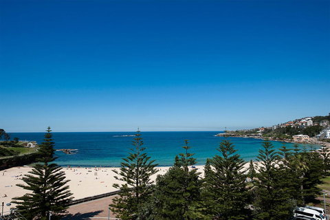 Coogee Sands Hotel & Apartments - New South Wales Tourism  21