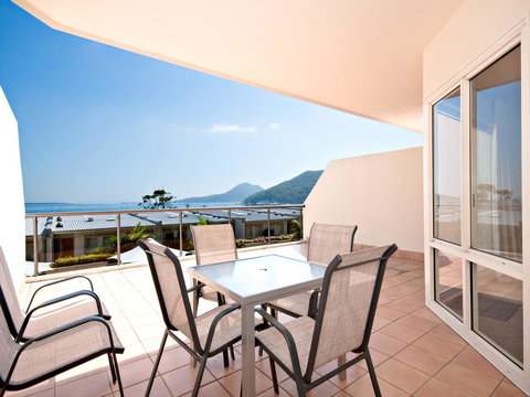 Messines Street, Breakwater Apartment, 104 - New South Wales Tourism  0