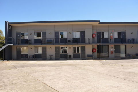 Commercial Hotel Motel Lithgow - New South Wales Tourism  0