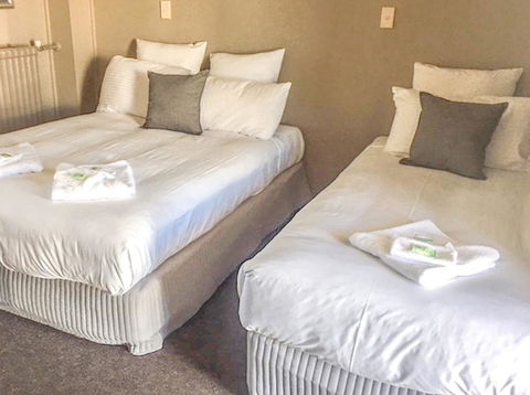 Commercial Hotel Motel Lithgow - New South Wales Tourism  7