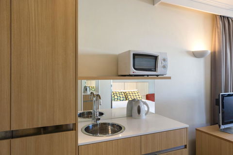 Mercure Sydney Manly Warringah - New South Wales Tourism  13