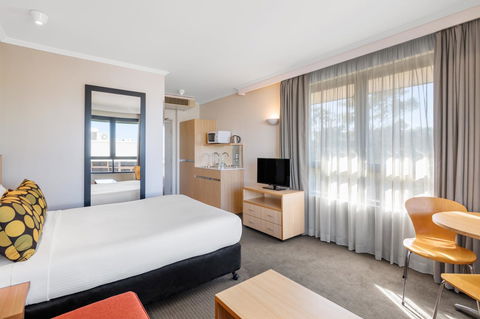 Mercure Sydney Manly Warringah - New South Wales Tourism  32