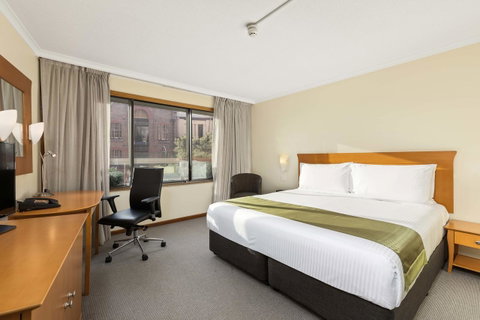 Sydney Harbour Hotel - New South Wales Tourism  9