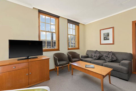 Sydney Harbour Hotel - New South Wales Tourism  8