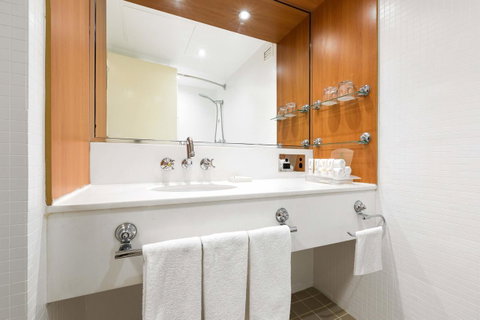 Sydney Harbour Hotel - New South Wales Tourism  6