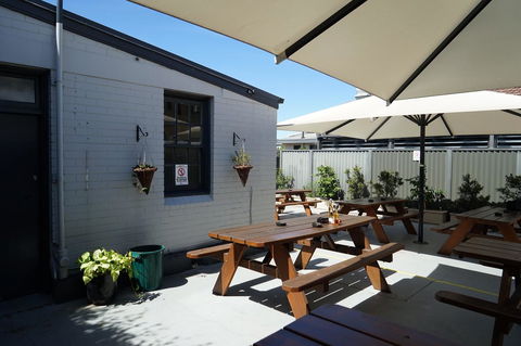 Rosehill Hotel - New South Wales Tourism  34