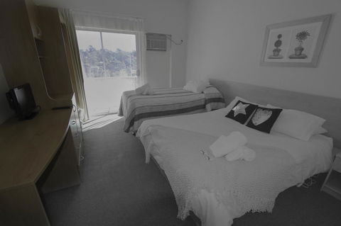 Rest Easy Motel - New South Wales Tourism  22