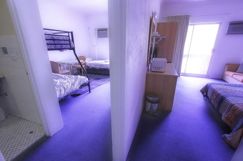 Rest Easy Motel - New South Wales Tourism  1