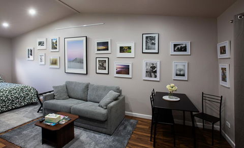 Pound Creek Gallery - New South Wales Tourism  3